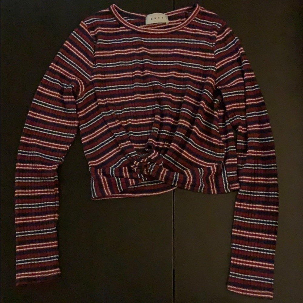 Long Sleeve Cropped T-Shirt